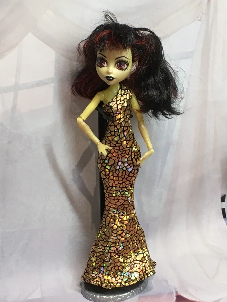gold monster high doll