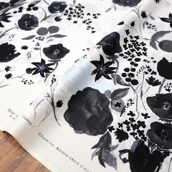 Nani Iro Beau Yin Yang Japanese Fabric Cadeau lawn - Off White -  50cm
