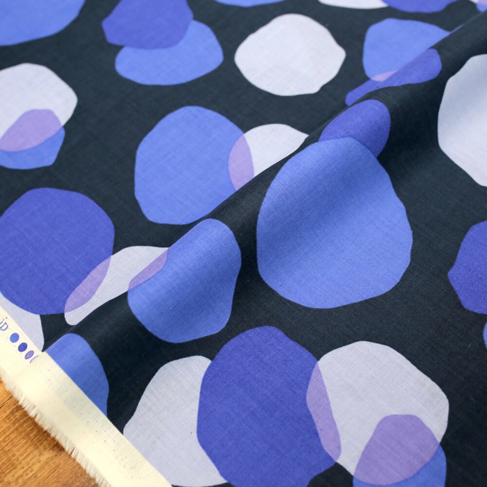 Tela japonesa Kokka abstracto puntos algodón brújula césped | Etsy