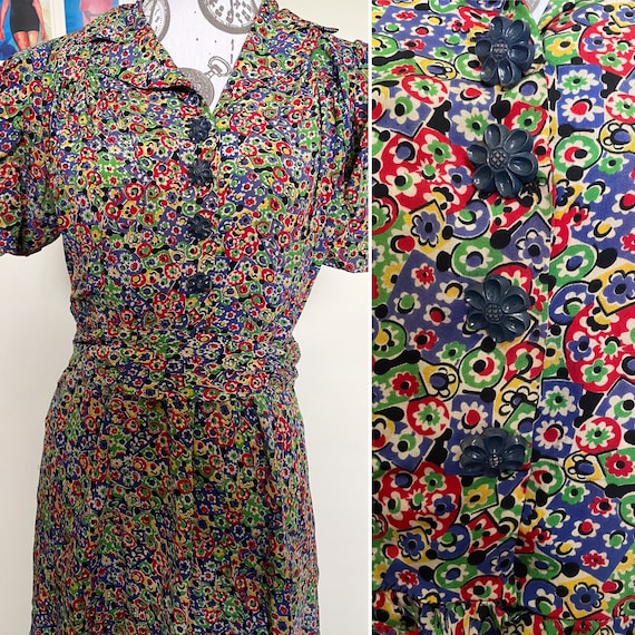 Vintage 1930s novelty print green day dress