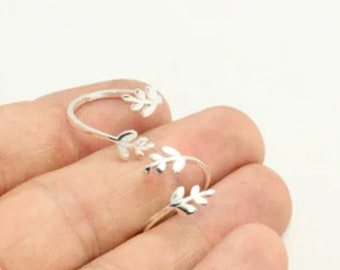 Wrap Leaf adjustable minimal stacking ring. Silver plated