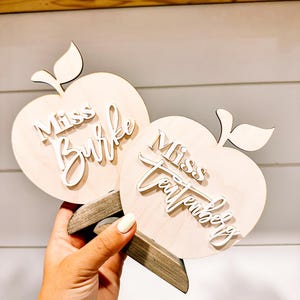 Personalized Teacher Name Sign, Teacher Desk Name Sign, Desk Name Plate, Custom Teacher Gift, Teacher Apple Sign, Custom Desk Name Sign image 2