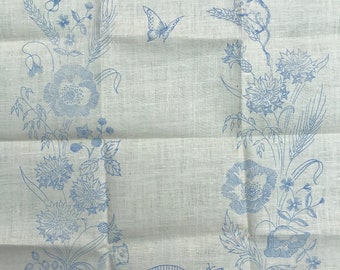 Vintage linen with a beautiful detailed countryside design stamped on it, for embroidery. Size approximately 17” x 16”.