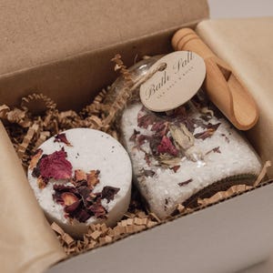 Rose Bath Set, Epsom And Sea Salt Soak With Bomb