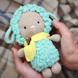 Geschenk für Babykorb, Schwangerschaftsgeschenk, Geschenk zum ersten Geburtstag, Geschenk zur Geburt, Baby-Geschenkbox, Schwangerschaftskorb, Lammspielzeug, Schafspielzeug.