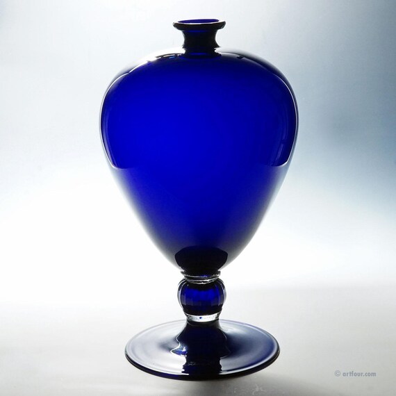 ヴィットリオ・ゼッチン作、ムラーノ島ヴェニーニの記念碑的な