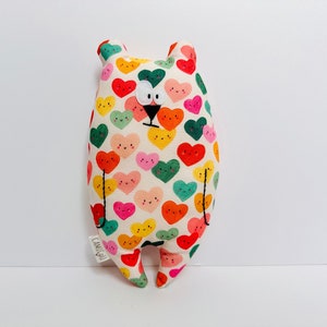 Customizable "Jean-Jacques" bear comforter / White fabric with smiling heart patterns / Birth gift / first name soft toy