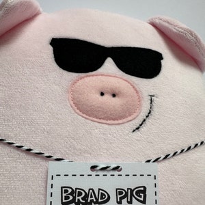 Peluche cochon BRAD PIG / Cadeau de naissance / Doudou enfant image 4