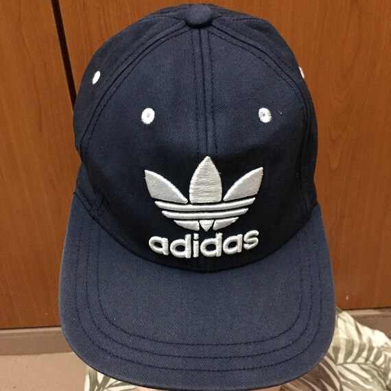 trefoil hat