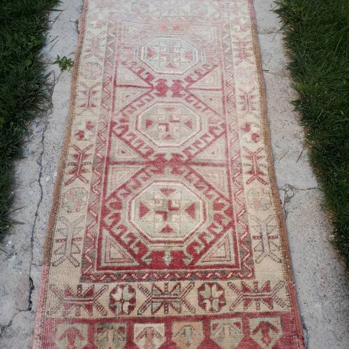Oushak Rug // Small Rug //Faded Turkish Rug shops // Vintage Rug // Bedside Rug // Door Mat Rug // Decorative Bath Rug //58x127 cm // 1.11x4.2 ft