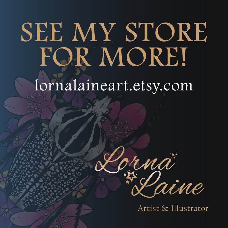 Op de afbeelding: Een zwart-witte kever met een getextureerde schil is omringd door roze en paarse bloemen. De tekst "See my store for more! lornalaineart.etsy.com" staat bovenaan de afbeelding. De tekst "Lorna Laine Artist & Illustrator" staat onderaan de afbeelding.