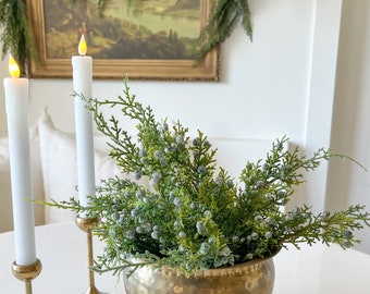 18" Faux Juniper Berry Stem