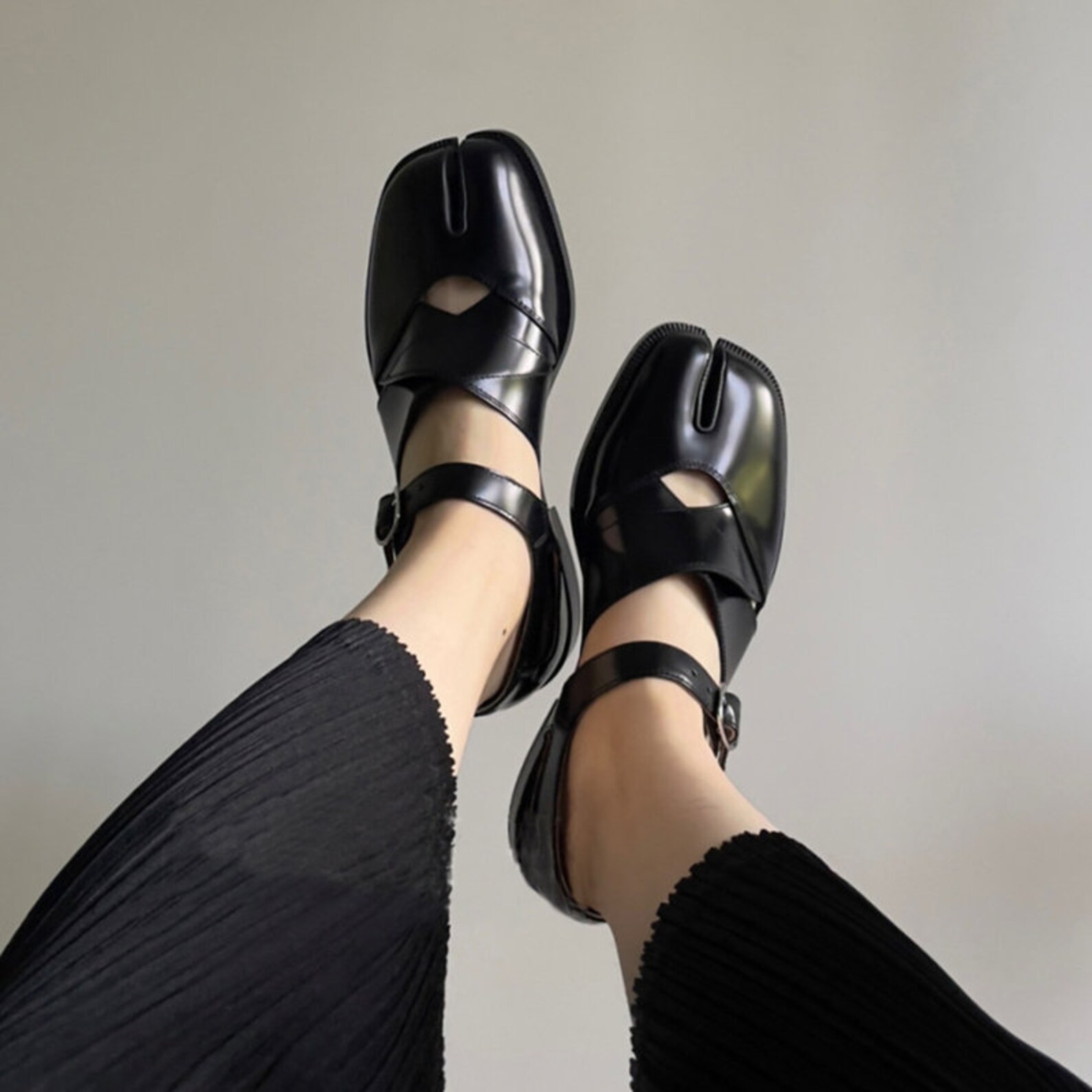 Handmade Women Flat Leather Slip-toe Shoesblack Tabi | Etsy
