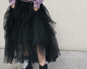 手作りの黒チュールマキシスカート（コットン裏地付き）／カスタムフィットのソフトチュールスカート／イベントや普段使いに最適なエレガントなフレアスカート