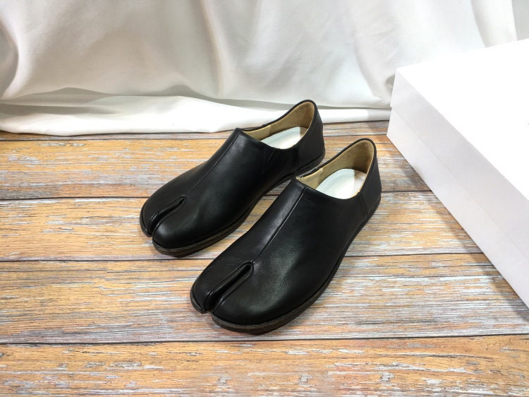 Vintage women's men's Tabi split toe calfskin leather shoes / pumps/ f –  WoodChuckSato