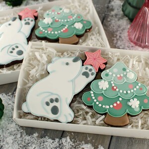 polar bear decorating a tree cookie set