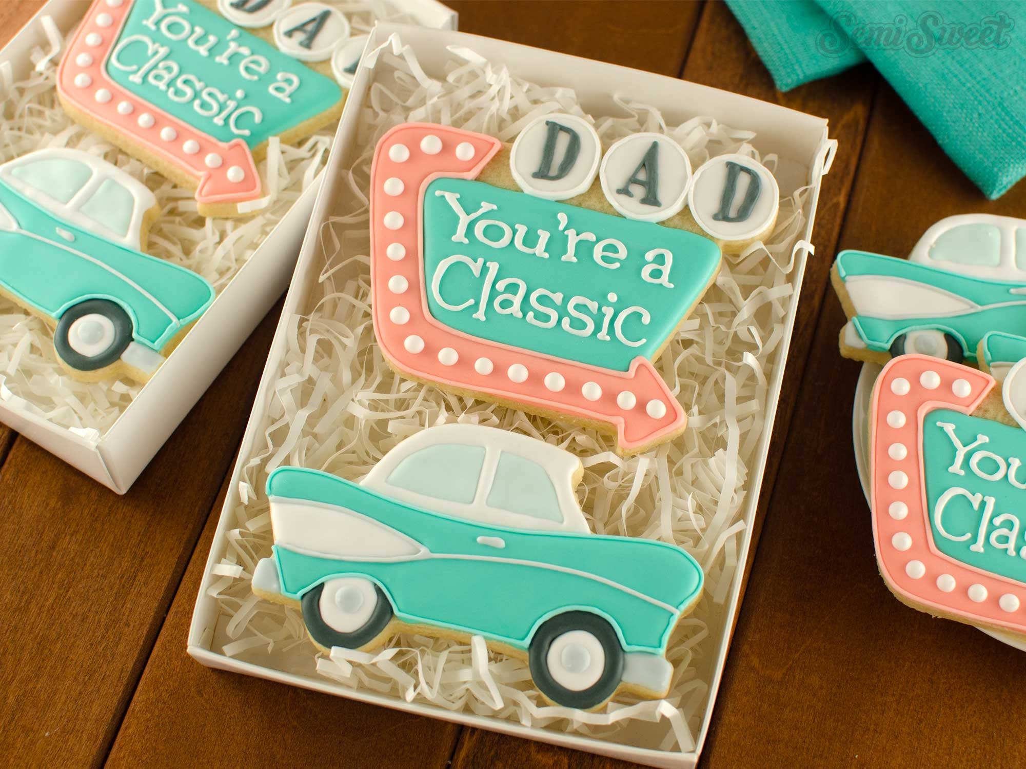 Fire Engine Plastic Cookie Cutter – Car Shape, Father's Day Baking Gift