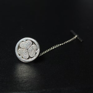 Tokugawa Mallow Kamon Tie Tack