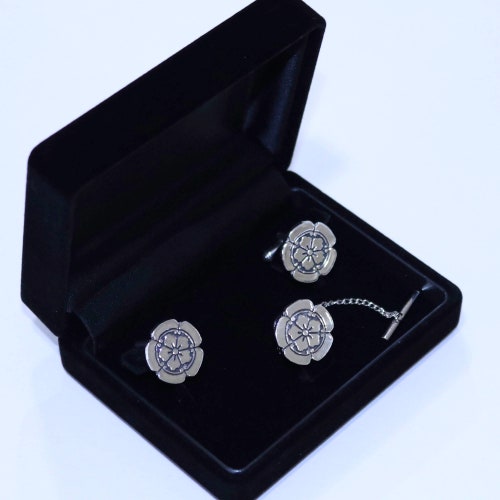 Silver Cufflinks shops - Japanese Kamon - Oda Melon