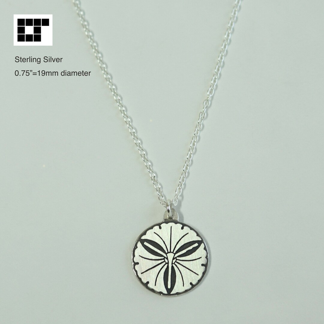 Three Ginkos of Different Stems Kamon Necklace Japanese Clan Crest 