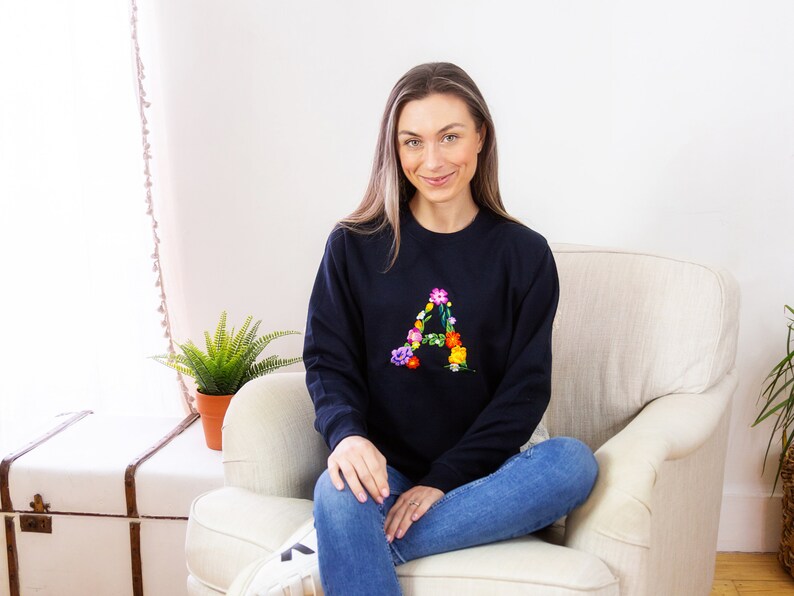 Women's Embroidered Personalised Floral Initial Letter Navy Sweatshirt image 2