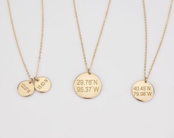 Collier de coordonnées personnalisées • Collier Latitude Longitude Circle • Collier de localisation GPS personnalisé • Disque de coordonnées gravées personnalisées