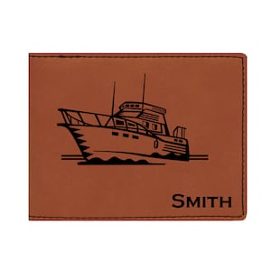 Cartera de cuero sintético grabada con su elección de diseño de barco / Cartera de barco / Cartera de capitán de barco