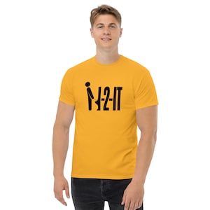 LGBTQ+ [Pup] Pride Gay Yellow Hanky Code Piss Humor Men&#39;s Classic T-shirt