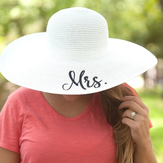 Personalized Honeymoon Floppy Hat Floppy Beach Hat Mrs Beach | Etsy