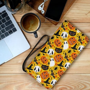 Halloween Wallet, Halloween Wristlet Wallet, Spooky Wallet,  Spooky Cute Wallet, Fall Wallet, Goth Wallet, Halloween Zipper Wallet