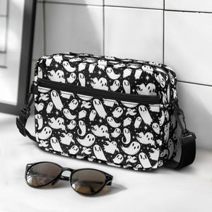 Halloween Gothic Cute Kawaii Ghost Purse, Black White Gothic Purse, Spooky Cute Ghost Purse Bag, Spooky Bag, Goth Gothic Shoulder Bag