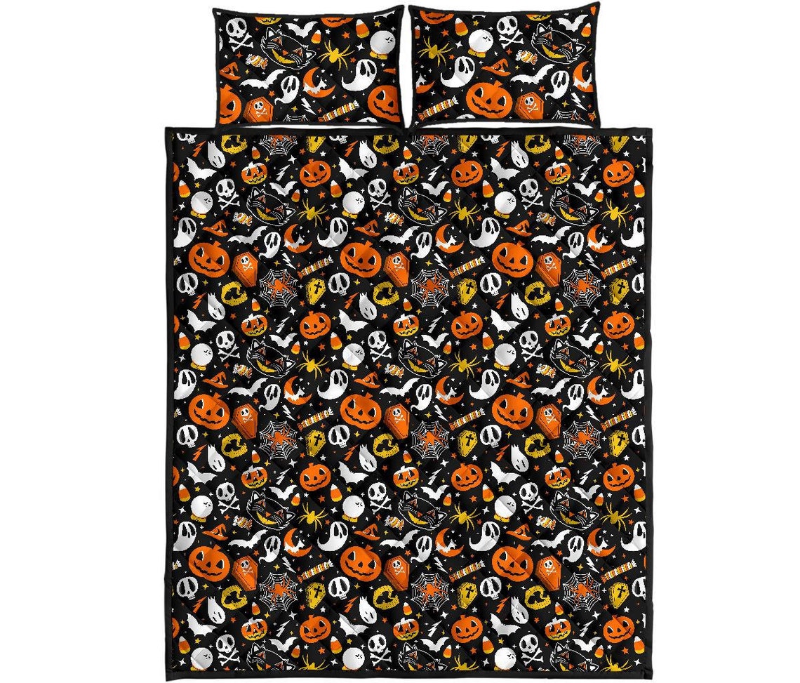 Everything Halloweenquilted Bed Set Halloween Quilt Etsy