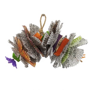 Halloween Bird Toy, Seasonal Parrot Toy, Creepy Crawly Shredder