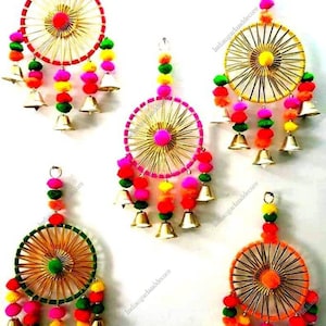 5 pcs Coloré Gota Ring Woolen Pompom Dream Catcher Avec Metal Bells Indian Backdrop Décoration Mariage Décor Multicolore Bollywood Thème