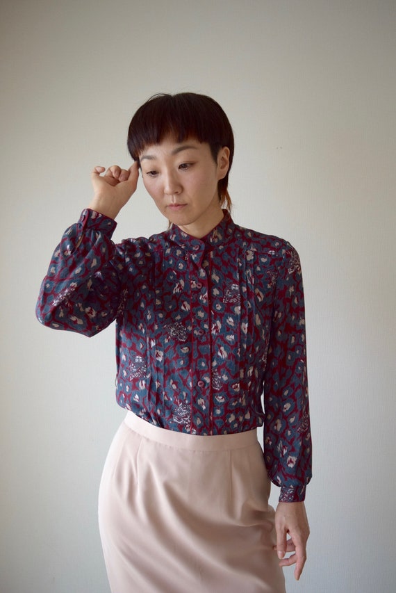 burgundy leopard novelty blouse rare leopard blous