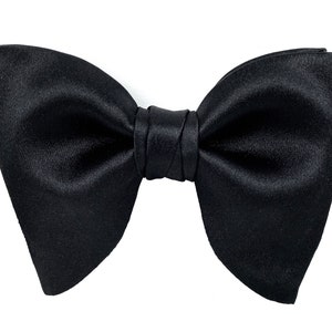 Black Oversized Butterfly Bow Tie, Formal Tuxedo Butterfly Bow Tie, Pre-tied bow tie, Black Wedding bow tie, Groomsman bow tie Bow tie ONLY