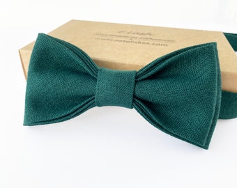 Emerald green linen bow tie - Linen bow tie - bow tie - Green bowtie - Green pocket square - Forest Green suspenders- Green braces