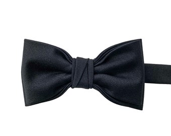 Black Silk bow tie- Black tie- Silk bow ties- Silk bowties- Wedding bow tie- Black bow tie- Black silk bowtie- Men bowtie- Tie-