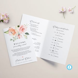 Peut inclure: Un programme de week-end de mariage avec un motif floral sur le c&ocirc;t&eacute; gauche. Le programme comprend les &eacute;v&eacute;nements de la veille, du jour du mariage et du lendemain matin. Le texte comprend "Bienvenue &agrave; notre week-end de mariage !" et "Caroline et William 29-31 mai 2020 | Bradleigh Gardens".
