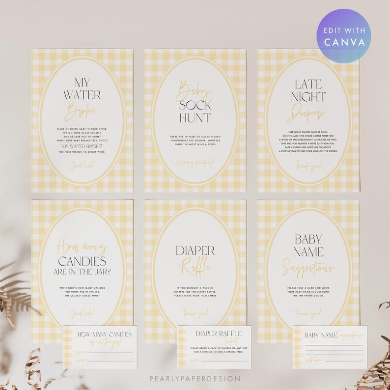 Może przedstawiać: Zestaw sześciu kart do gier na baby shower z ż&oacute;łtym tłem w kratkę i złotym tekstem. Karty zawierają gry takie jak "Baby Sock Hunt" i "Diaper Raffle". Tekst "Edit with Canva" jest widoczny.