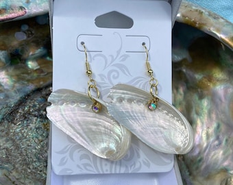 Shell Earrings (White Abalone)