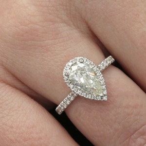 Pear Shaped Diamond Engagement Ring, 14k White Gold Diamond Ring, Halo Diamond Engagement Ring, Pear Diamond Halo Ring,14k Drop Diamond Ring