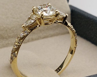 3 Stone Engagement Ring, 3 Stone Diamond Ring, 1 Carat Diamond Ring, Yellow Gold Diamond Ring, Alternative Engagement Ring, Natural Diamonds