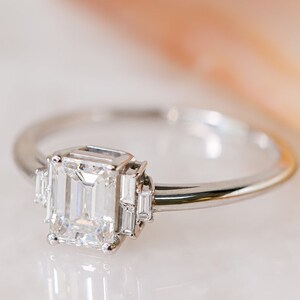 14k  White Gold Emerald Cut Diamond Ring, Diamond Engagement Ring, Natural Diamond Ring, Art Deco Diamond Engagement Ring, Wedding Jewelry