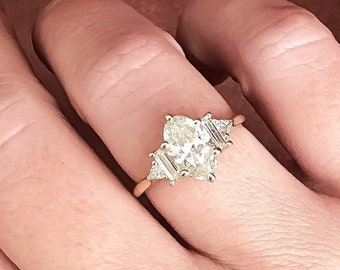 Art Deco Diamond Ring, Oval And Baguette Diamond Ring,14k Gold Diamond Ring, Oval Diamond Ring,14k Diamond Ring, Multi Stone Engagement Ring