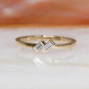 Baguette Diamond Ring Art Deco, 2 Baguette Diamond Ring, Modern Dainty Gold Ring, Rectangle Diamond Ring, Delicate Fashion Ring