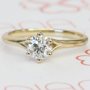Runder Diamantring, Solitär Diamantring, Naturdiamant-Verlobungsring, 14K Gold Diamantring, Zierlicher Diamantring, Diamant im Rundschliff