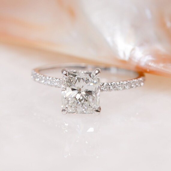 Best place for shop custom engagement rings