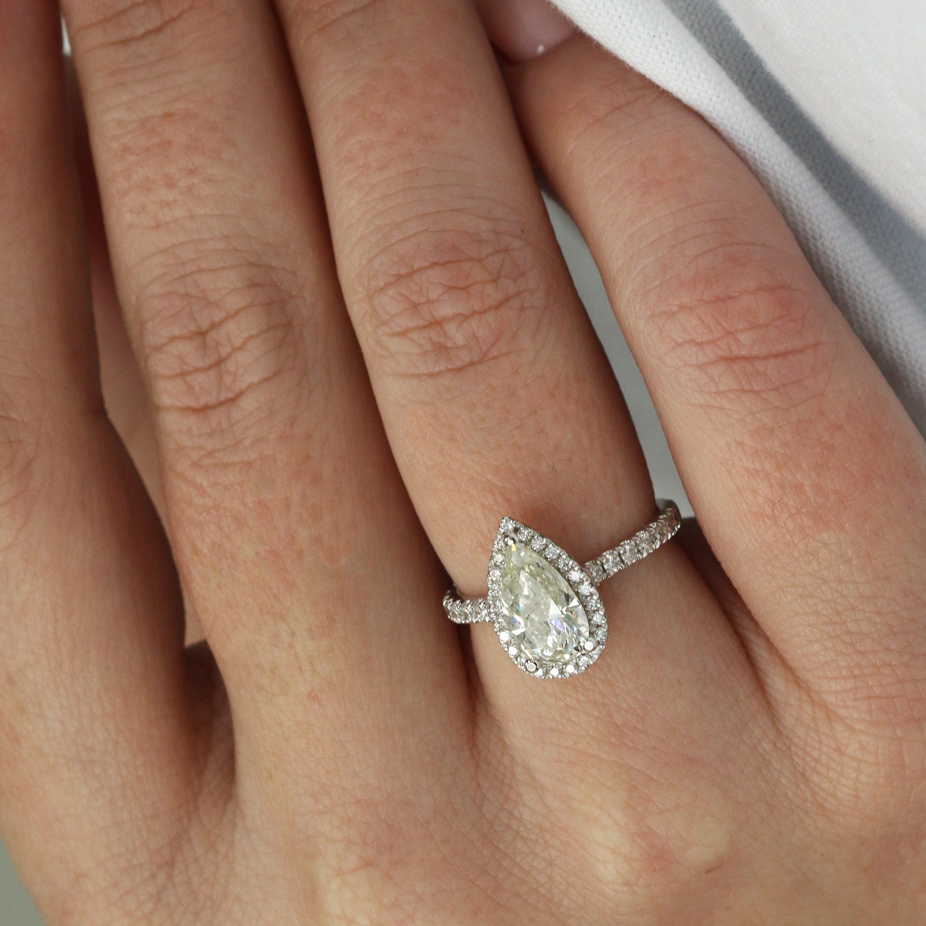Pear Shaped Diamond Engagement Ring , Pear Diamond White Gold Engagement Ring, Teardrop Diamond Ring