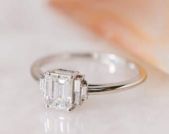 Emerald Cut Engagement Ring, Multi Diamond Gold Ring, Art Deco Ring, Diamond Engagement Ring, White Gold Diamond Ring, Baguette Diamond Ring